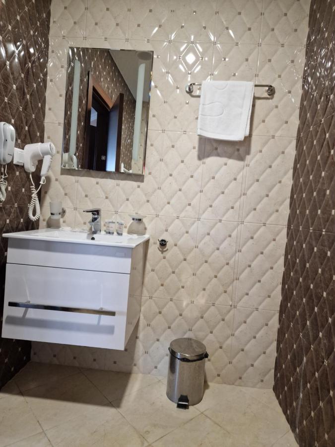 Hotel Alisa Pavel Banja Exteriér fotografie